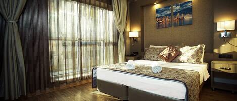 1 bedroom, minibar, in-room safe, desk