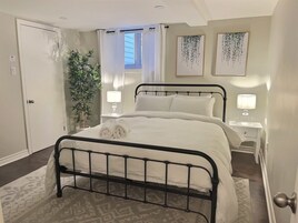 Decoración personalizada, muebles diferentes y escritorio