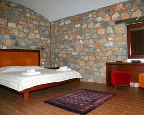 Junior Suite, Sea View | Iron/ironing board, free WiFi - Kyveli Boutique Hotel (Dio-Olympos)