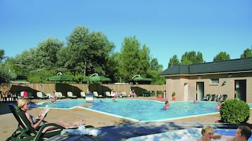 Seasonal outdoor pool, open 8 AM to 6 PM, sun loungers