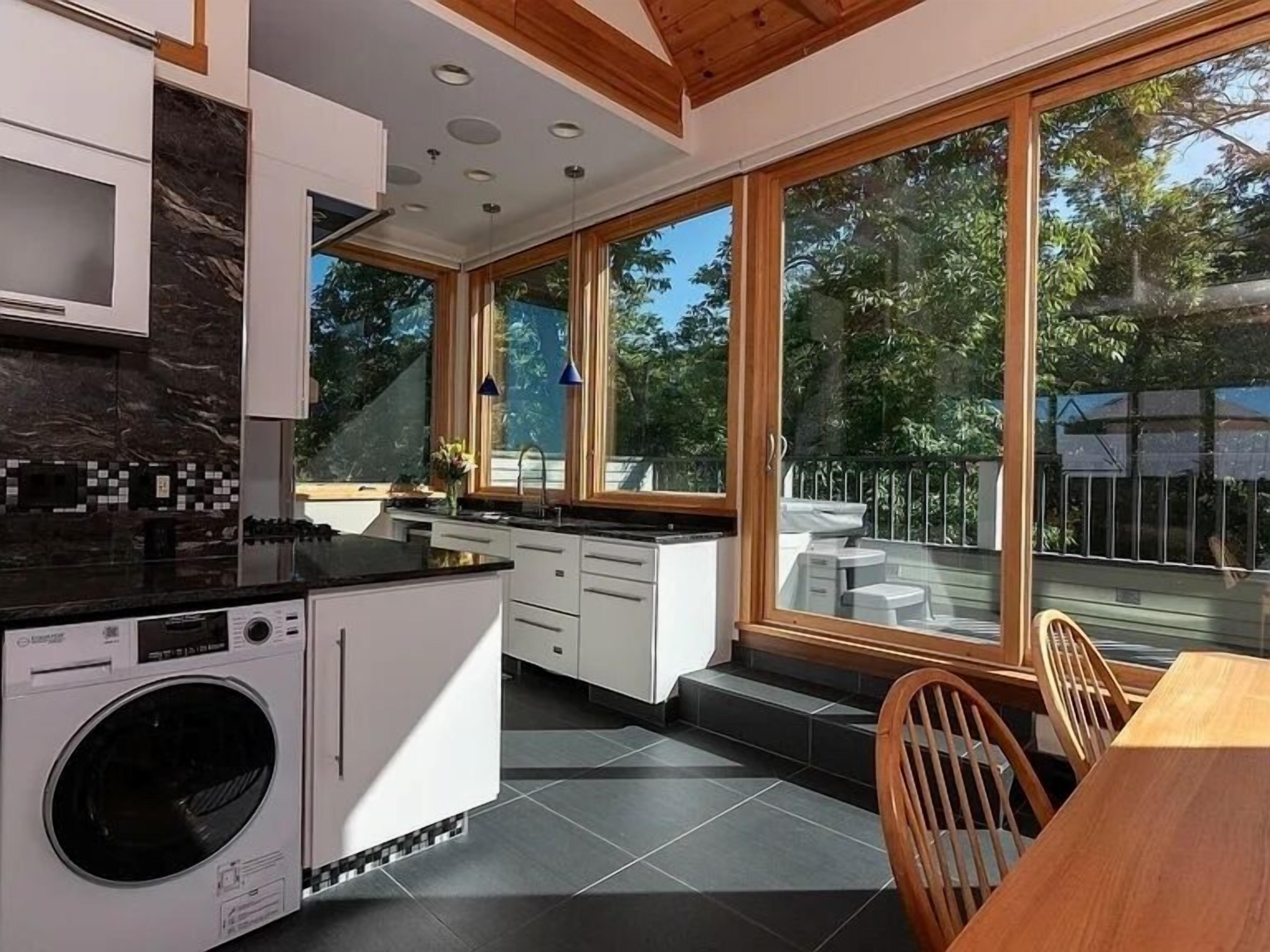 Condo luxueux | Buanderie