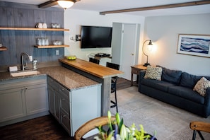 Condo, 1 chambre | Aire de séjour | Téléviseur à écran plat