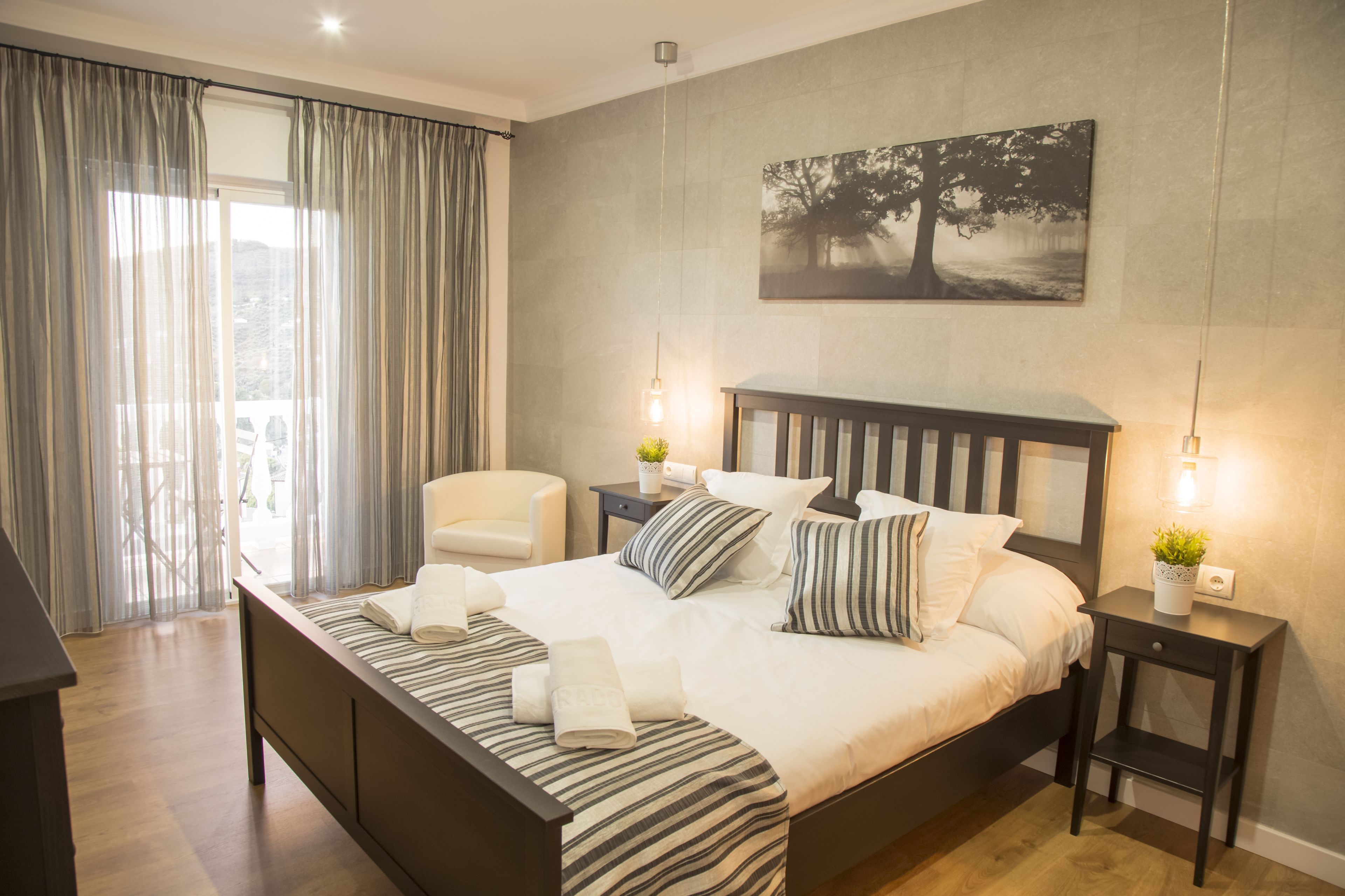 suite, balcony, mountain view | premium bedding, minibar, in-room safe, desk