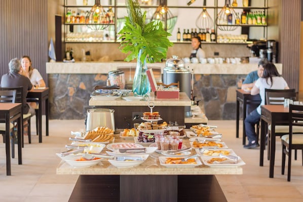 Desayuno buffet incluido todos los días