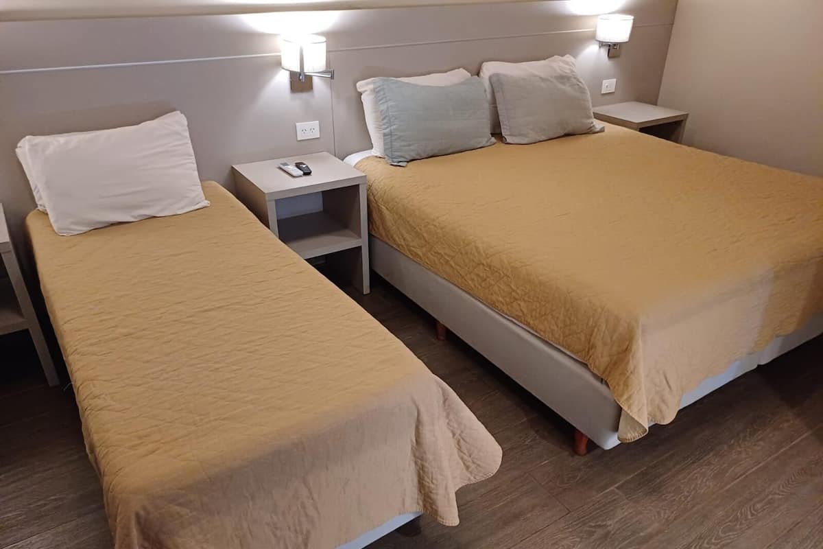 Seprai premium, minibar, dan didekorasi berbeda-beda