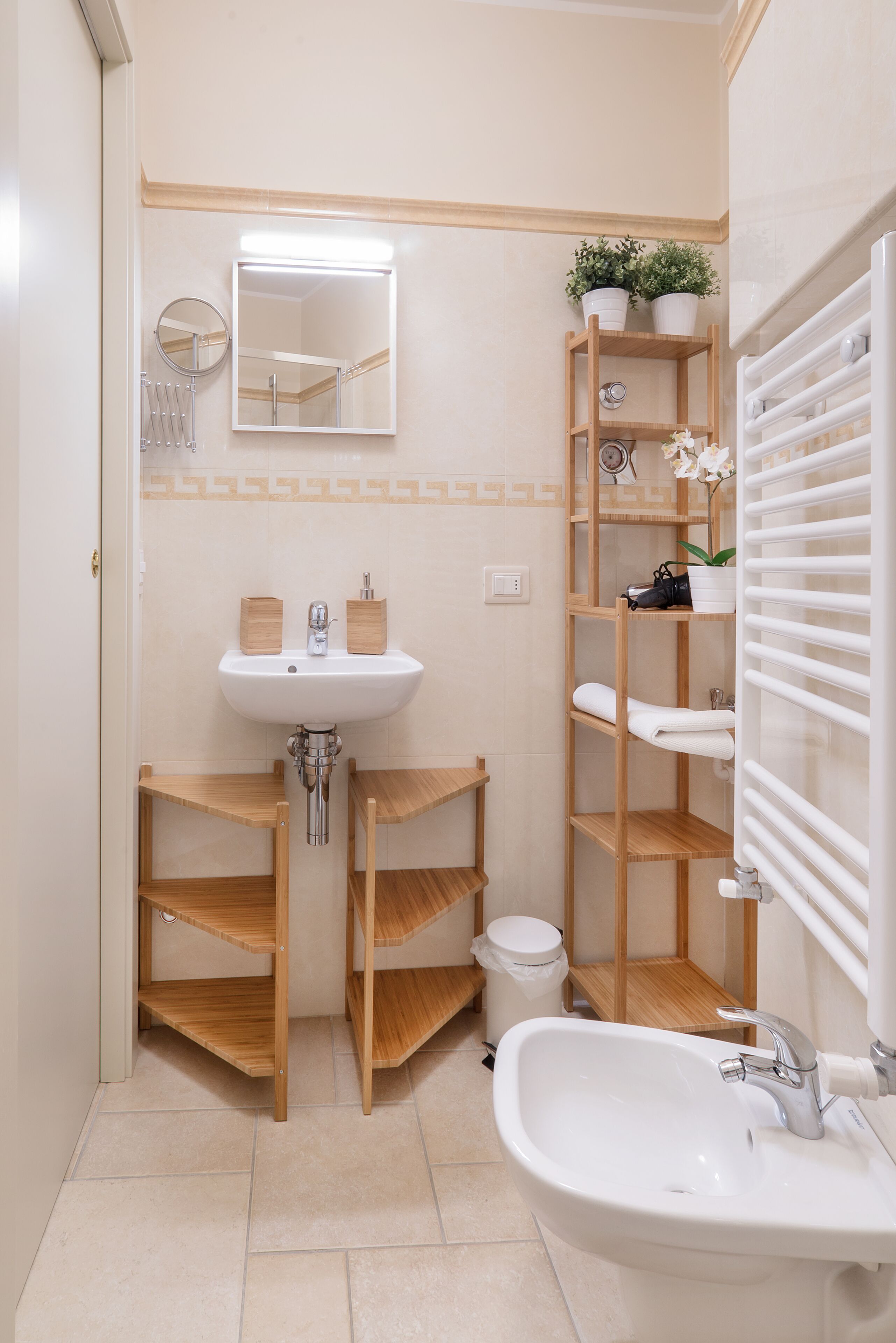 Panoramic Apartment | Bilik Mandi | Pancuran mandi, kelengkapan dandanan diri percuma, pengering rambut 