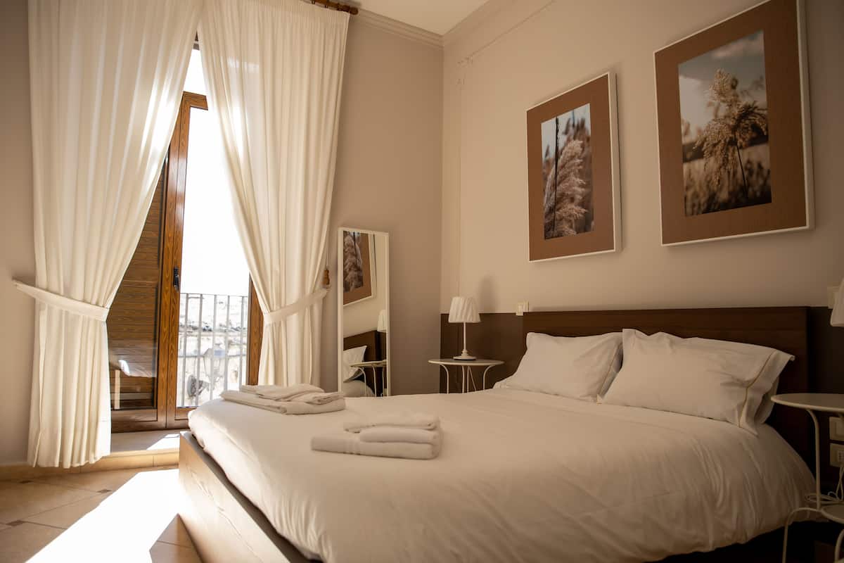 Familie appartement, 1 slaapkamer | 1 slaapkamer, luxe beddengoed, een minibar, een bureau