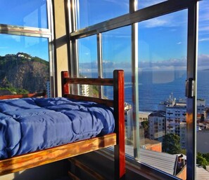 Shared Dormitory, Mixed Dorm (Chapéu) | In-room safe, iron/ironing board, free WiFi, bed sheets