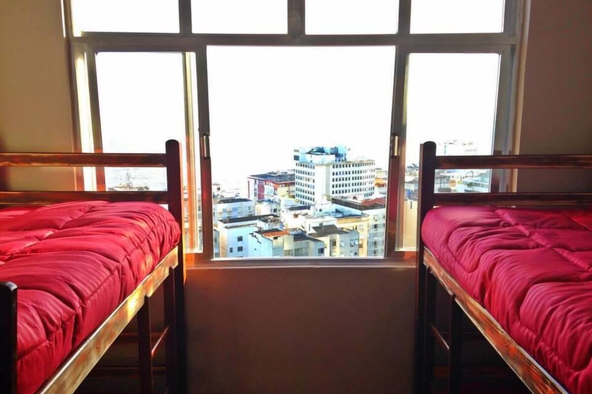 Shared Dormitory, Mixed Dorm (Babilonia) | In-room safe, iron/ironing board, free WiFi, bed sheets