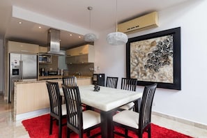 Exclusive Condo | In-room dining