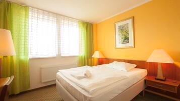 1 غرفة نوم ومكتب وستائر تعتيم وواي فاي مجانًا