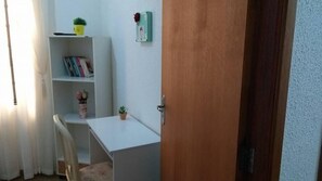 Business Center no quarto