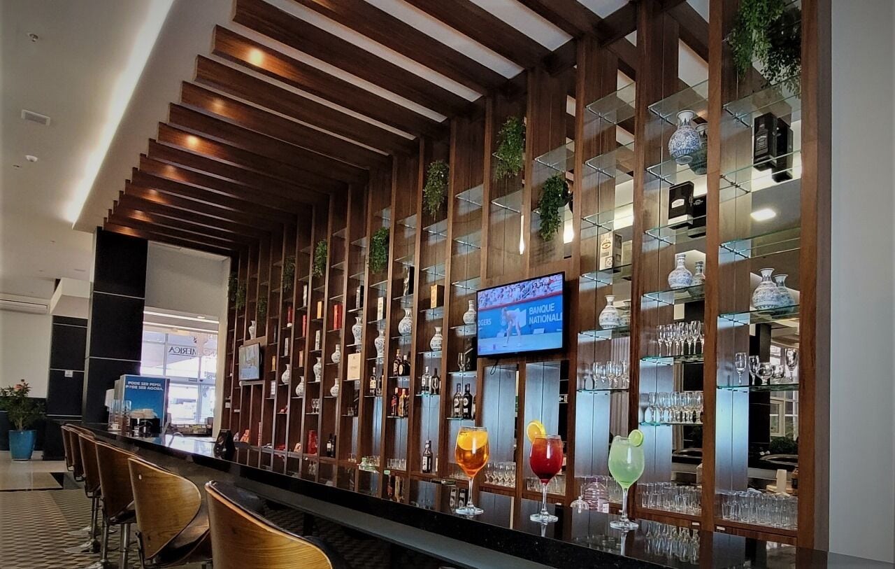 Bar (in der Unterkunft)