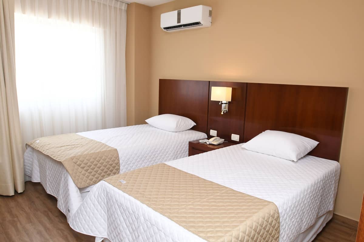 1 bedroom, premium bedding, minibar, in-room safe