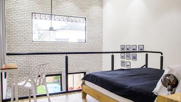 2 多间卧室、客房内保险箱、办公桌、免费 WiFi