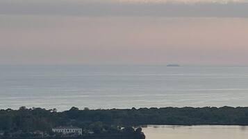 บริเวณภายนอก