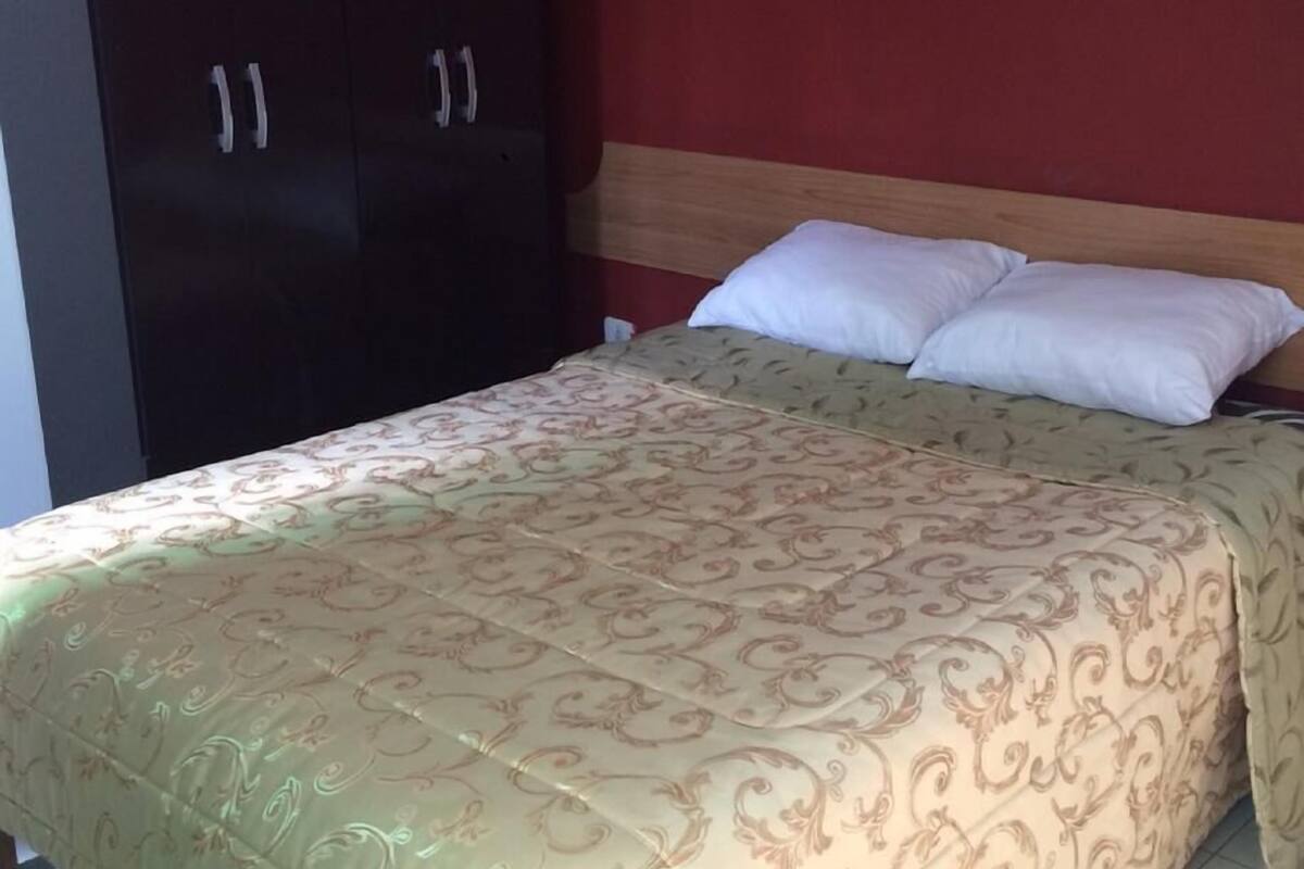 In-room safe, free WiFi