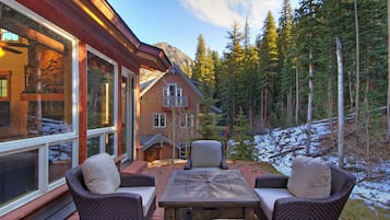 Townhome, 4 Bedrooms | Property grounds