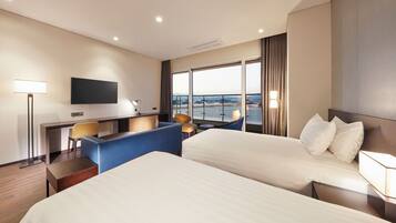 앰버서더 스위트, 호수 전망 (수영장 이용료 불포함) | 객실에서 보이는 전망