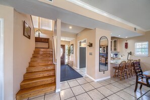 하우스, 침실 5개 | 내부