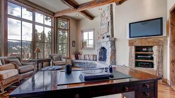 獨棟房屋, 6 間臥室 | 起居區