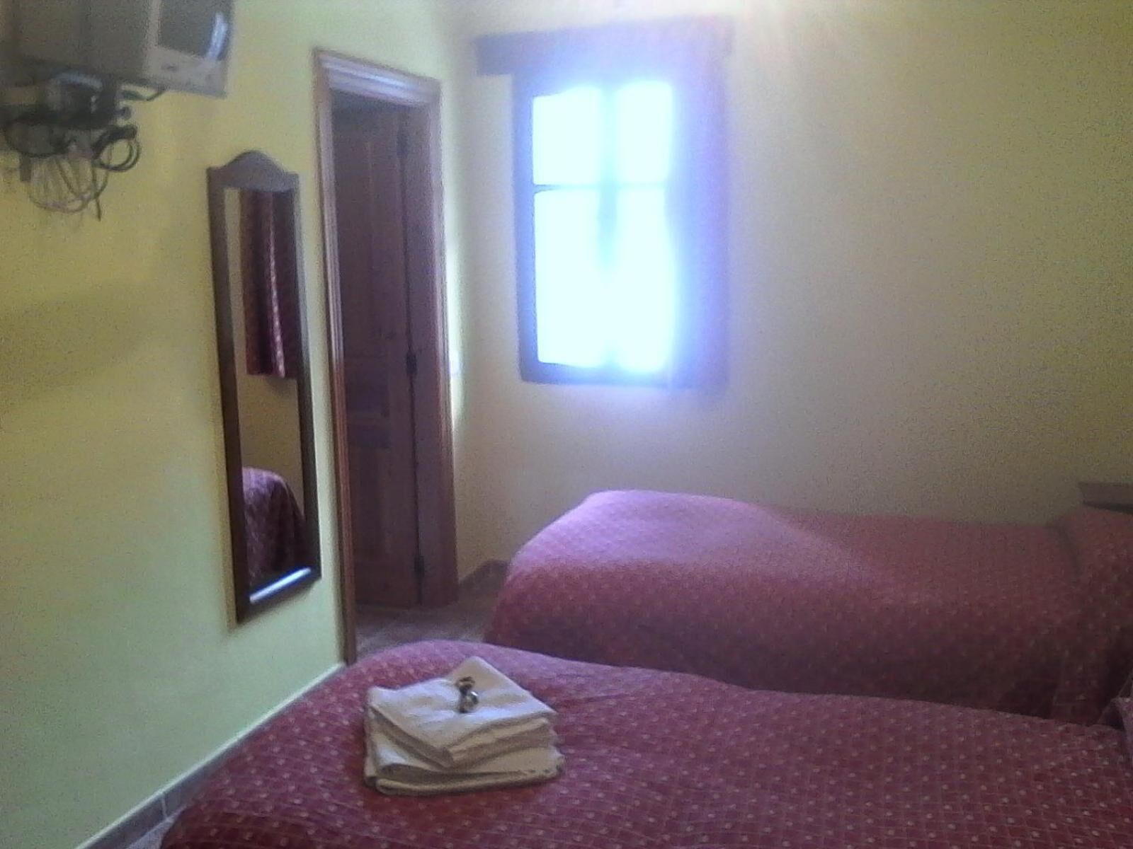 desk, free cots/infant beds, free wifi, bed sheets