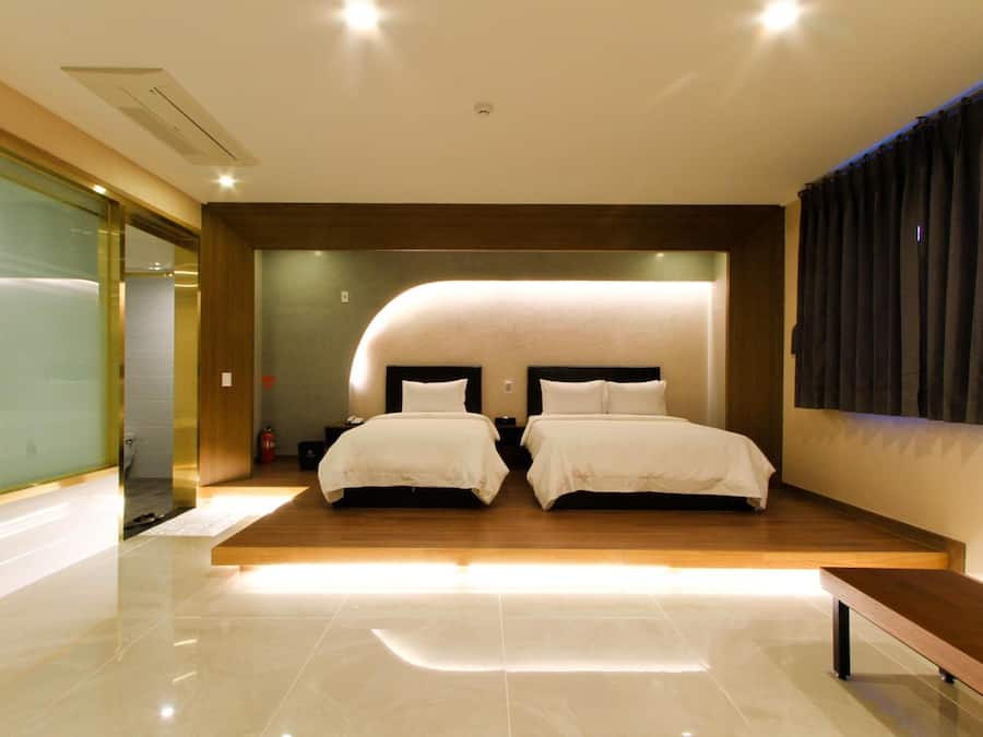 Sängtillbehör av högsta kvalitet, individuell inredning och unika möbler