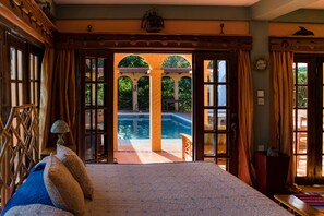Honeymoon Villa, 1 King Bed, Private Pool, Sea View - Turtleback Pavilion (St. George's)