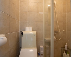 Bathroom - Hurry Slowly (Kutchan)