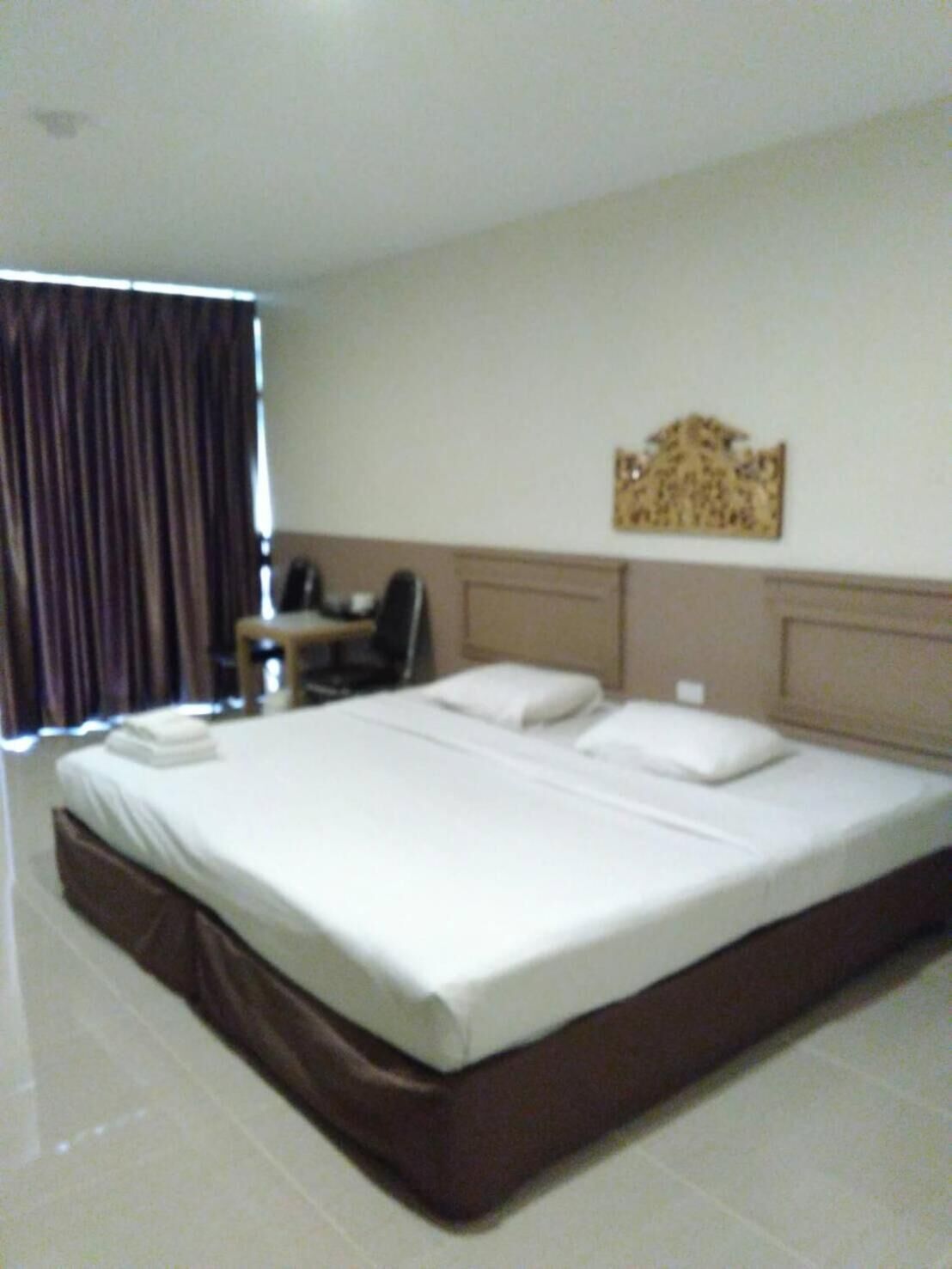 Desk, rollaway beds, free WiFi, bed sheets