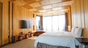 Top View Room with Bathtub | In-room safe, blackout curtains, soundproofing, free WiFi - Hotel Initial-Beer (Tainan)