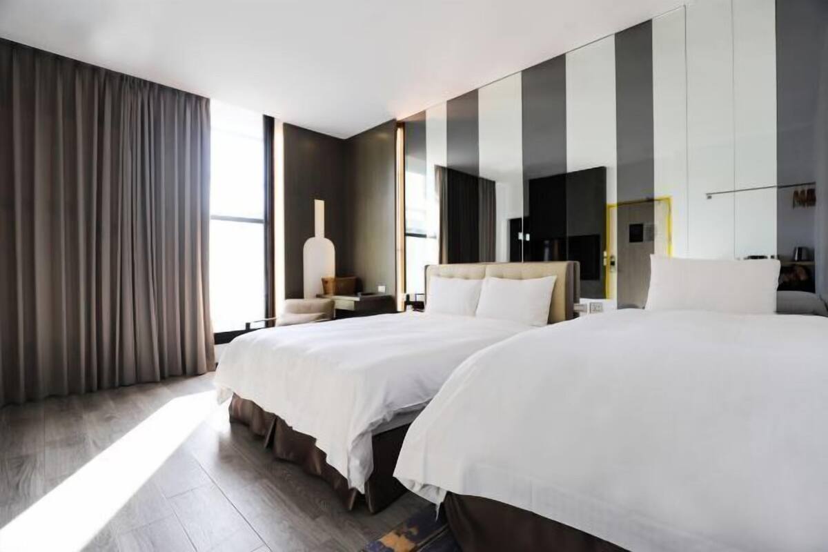 In-room safe, blackout drapes, soundproofing, free WiFi