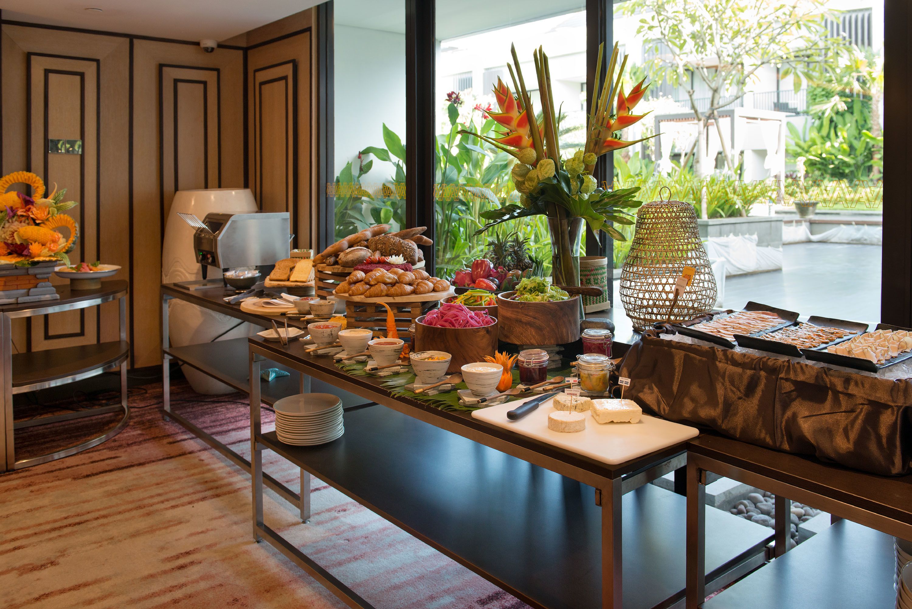 daily buffet breakfast (idr 585640 per person)
