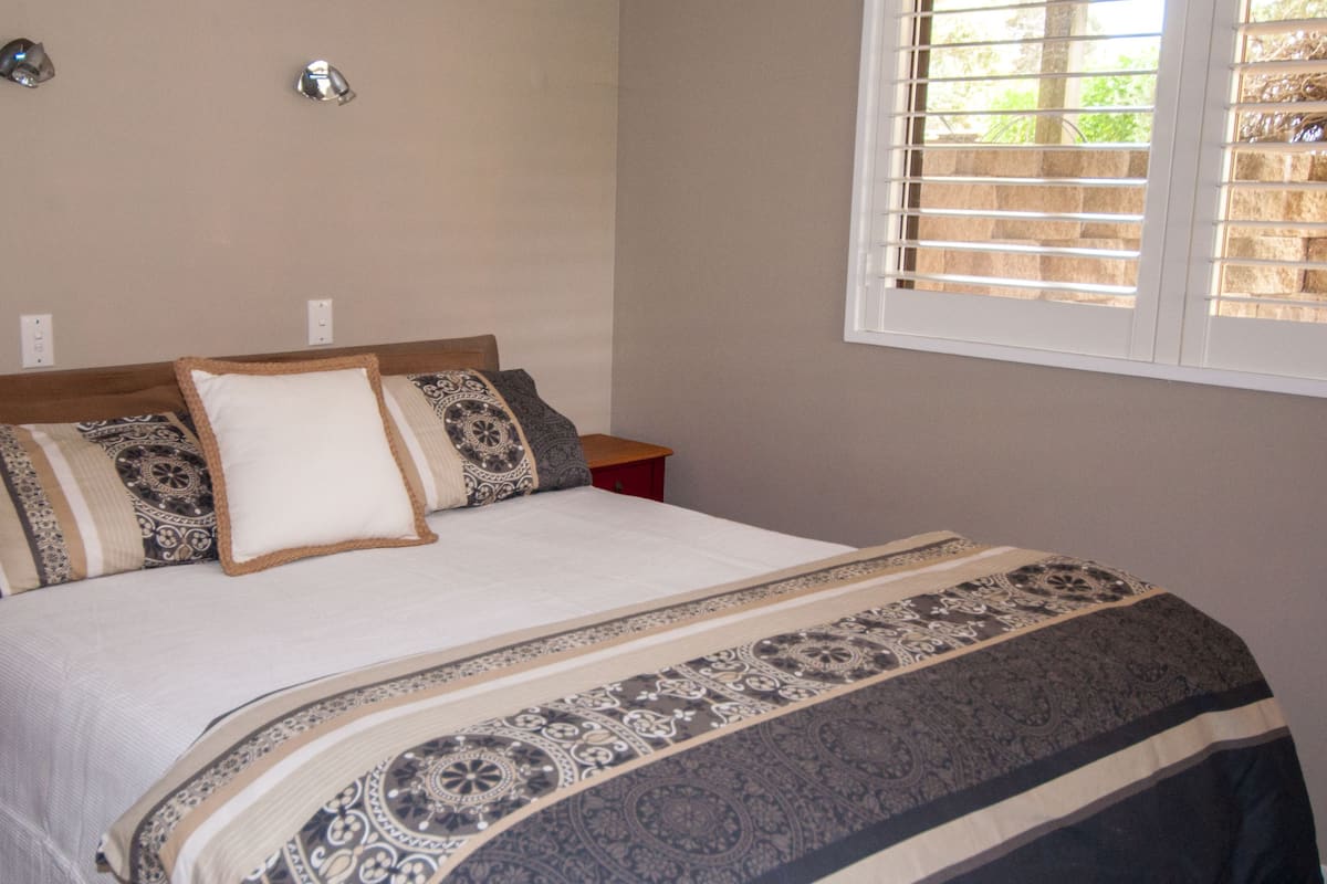 Suite, 1 Bedroom, Partial Sea View