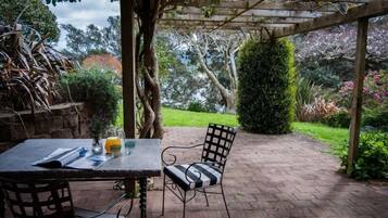 Suite, 1 Bedroom, Partial Sea View | Terrace/patio