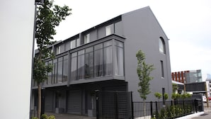 Unclassified image, 2 of 9, button - Modern Luxury - Inner City Townhouse (Christchurch)