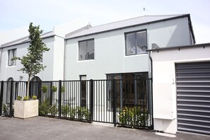 Exterior - Modern Luxury - Inner City Townhouse (Christchurch)