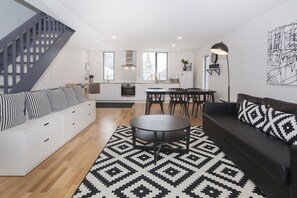 Star Struck Luxury Inner City Townhouse | Living area