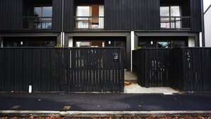 Unclassified image, 5 of 10, button - Downtown Designer Abode (Christchurch)