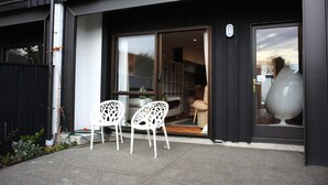 Unclassified image, 2 of 10, button - Downtown Designer Abode (Christchurch)