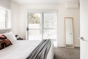 Central City Contemporary Apartment G02