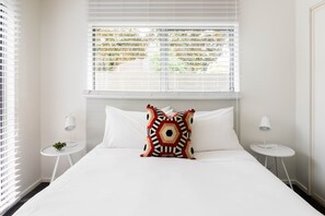 Central City Contemporary Apartment G02 | 2 bedrooms, iron/ironing board, free WiFi - Central City Contemporary (Christchurch)