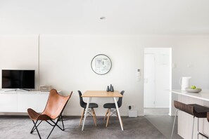 Dining - Central City Contemporary (Christchurch)