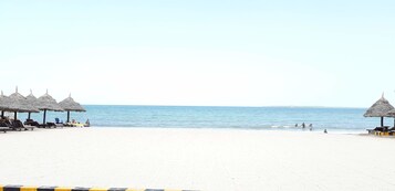 Privatstrand in der Nähe, weißer Sandstrand, Shuttle zum Strand