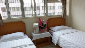 Twin Room - Hong Kong Le Cong Fraternal Association (Kowloon)