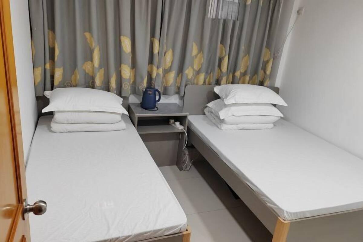 Desk, iron/ironing board, free WiFi