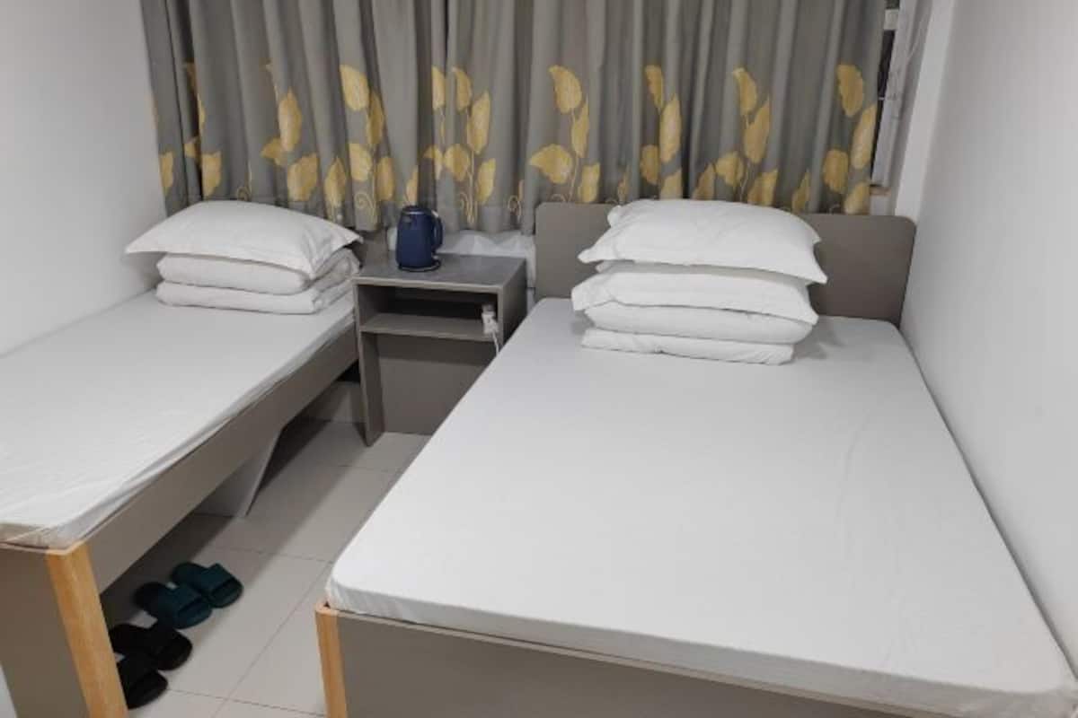 Desk, iron/ironing board, free WiFi