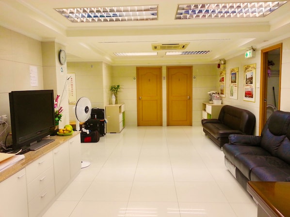 Lobby - Hong Kong Le Cong Fraternal Association (Kowloon)