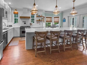 บ้านพัก, 5 ห้องนอน | ครัวส่วนตัว | ตู้เย็น, ไมโครเวฟ, เตาอบ, เครื่องชงกาแฟ/ชา