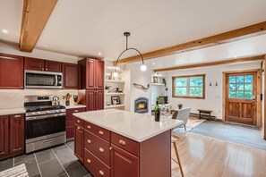 Refrigerador, microondas, horno, lavavajillas